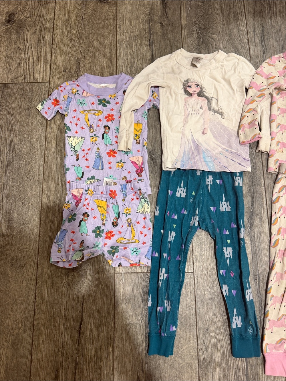 • Hanna Andersson • Set of 3 Pajamas Girls Elsa, Unicorn, Princess 3T - Picture 2 of 4